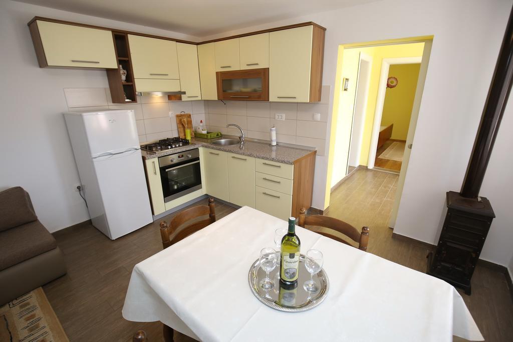 Apartment Marta Ražanac Extérieur photo