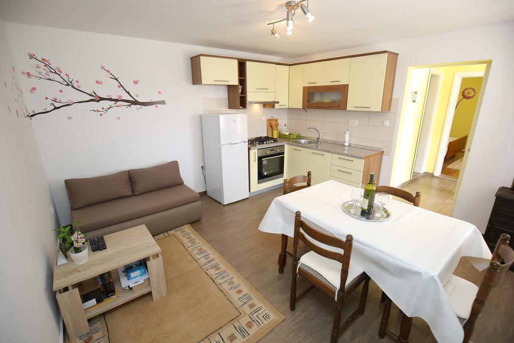 Apartment Marta Ražanac Extérieur photo
